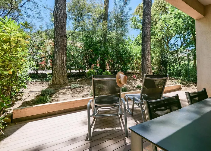 Ombre Des Pins A Tropez Xix アパート *